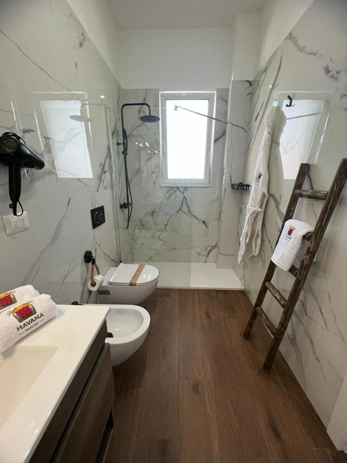 Havana House Apartment Bari Bagian luar foto