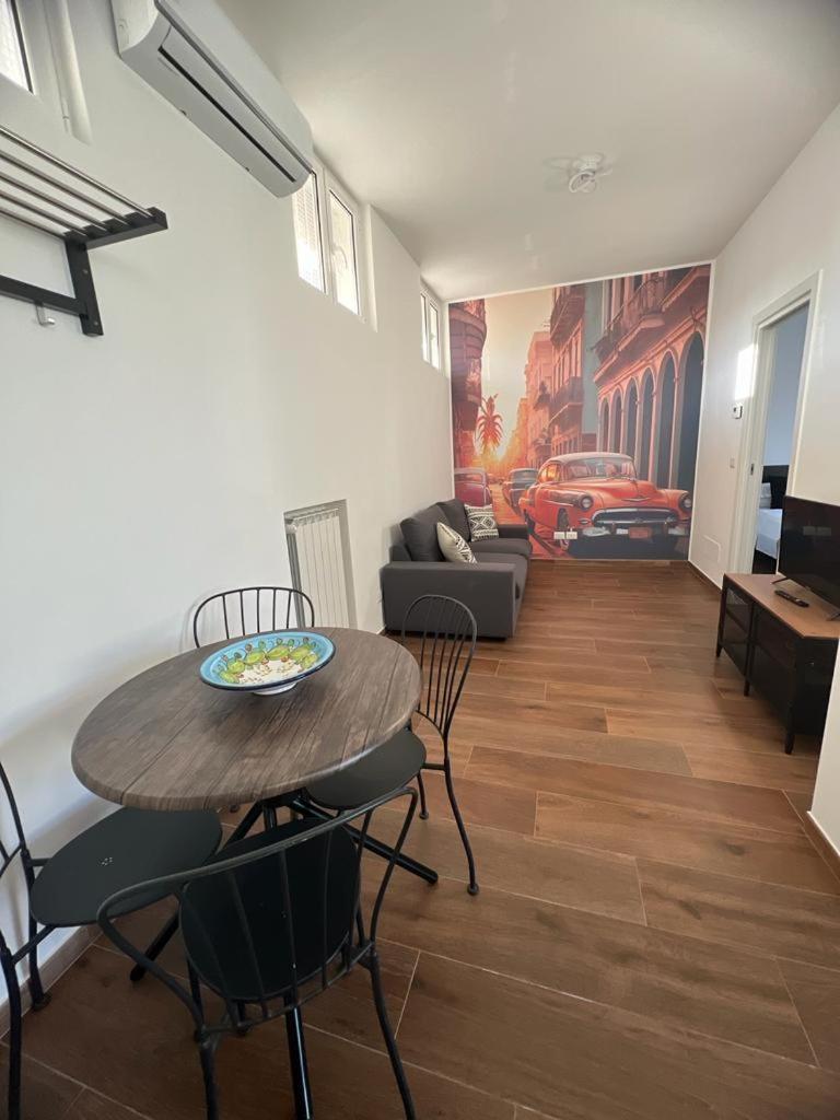 Havana House Apartment Bari Bagian luar foto
