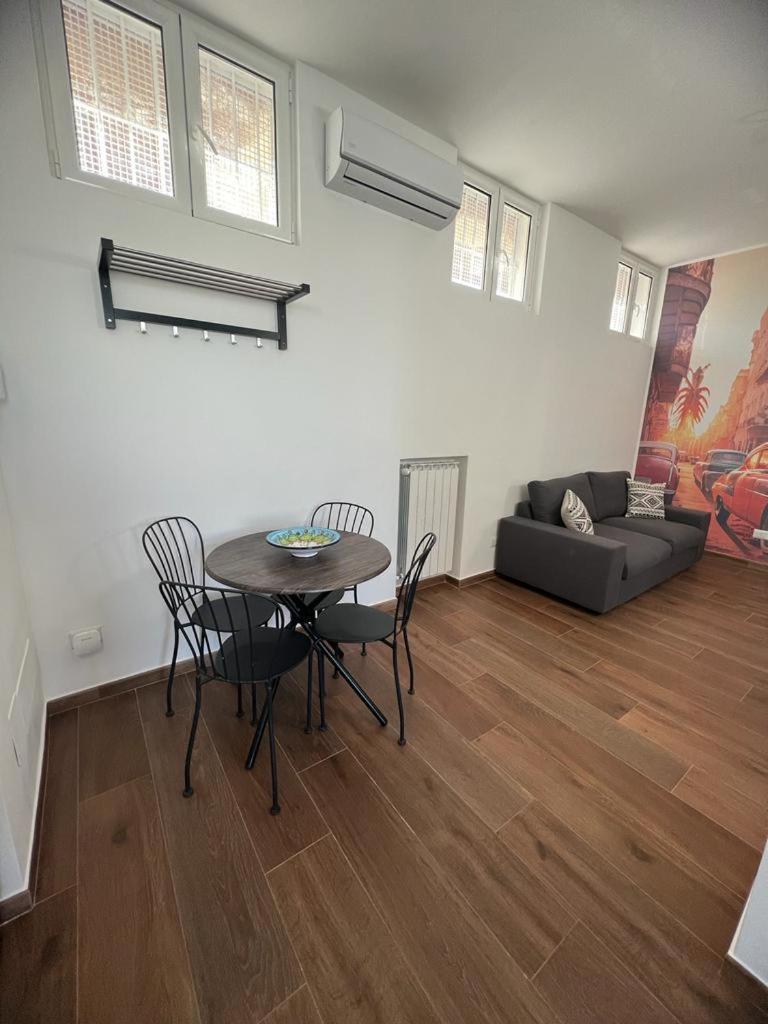 Havana House Apartment Bari Bagian luar foto